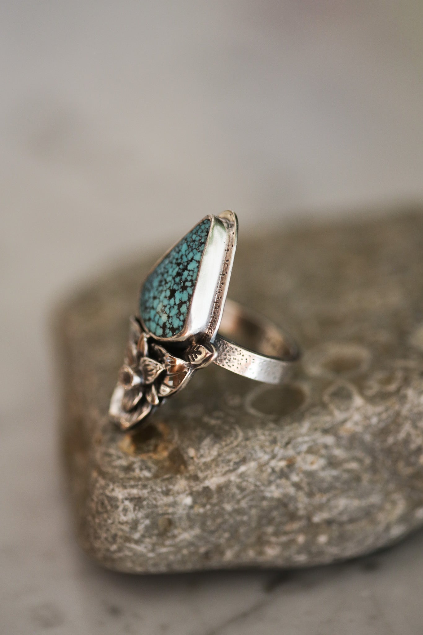 Kingman Turquoise Trillium Ring Size 8.5