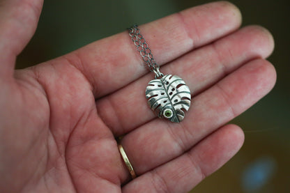 Peridot Monstera Necklace