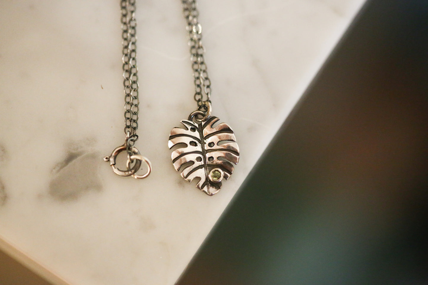Peridot Monstera Necklace