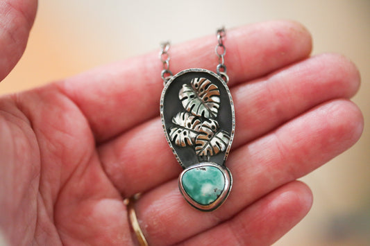 Monstera Pot Necklace